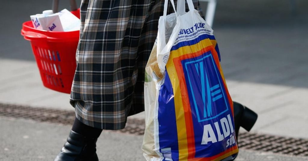 Aldi, Tesco, Sainsbury i inne sklepy pilnie wycofują żywność ze względów zdrowotnych