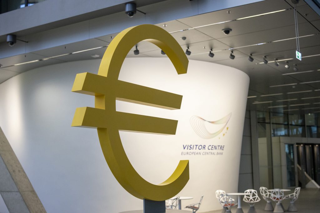 Dlaczego euro przechodzi „fundamentalną reorganizację”