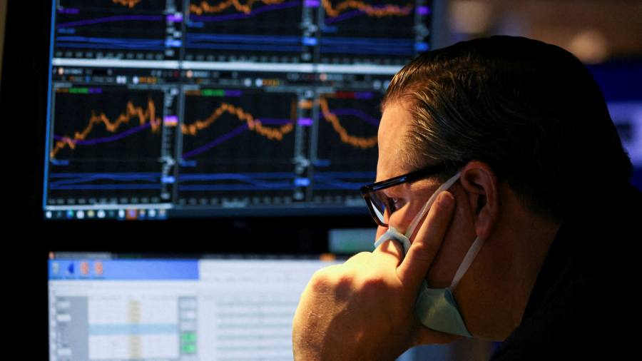 Akcje Wall Street spadają przed ostatnim dniem handlowym w roku