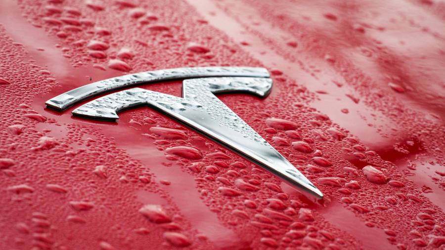 Akcje Tesli poszybowały w górę po tym, jak producent wprowadził rekordową liczbę pojazdów