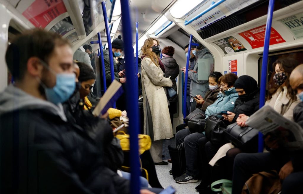 Sadiq Khan ogłasza wzrost cen londyńskiego metra i biletów autobusowych za dekadę
