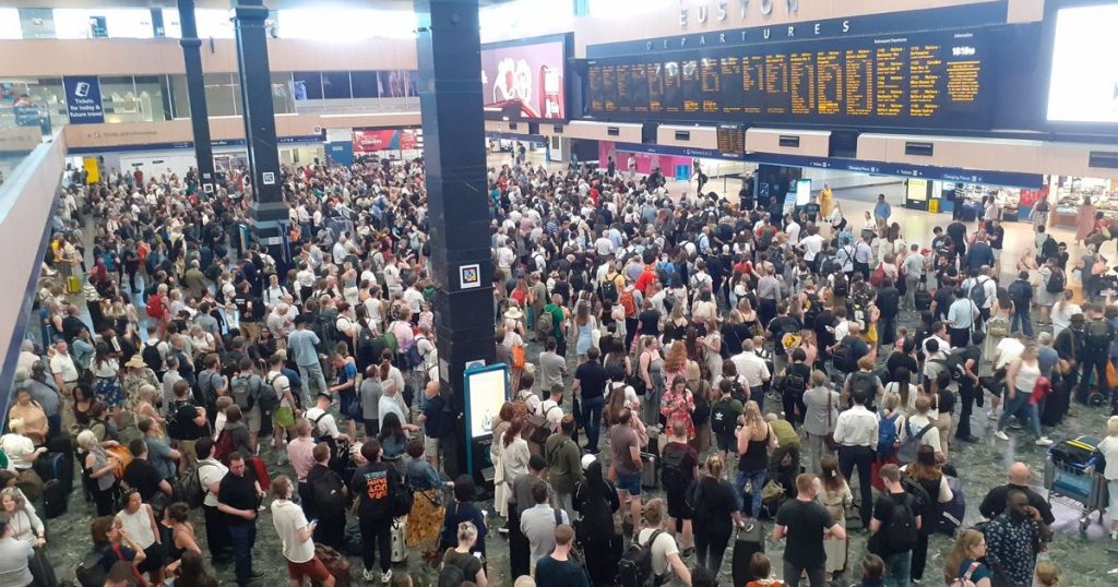 „Euston, mamy problem”: pasażerowie MANK utknęli w Londynie pośród kolei CHAOS