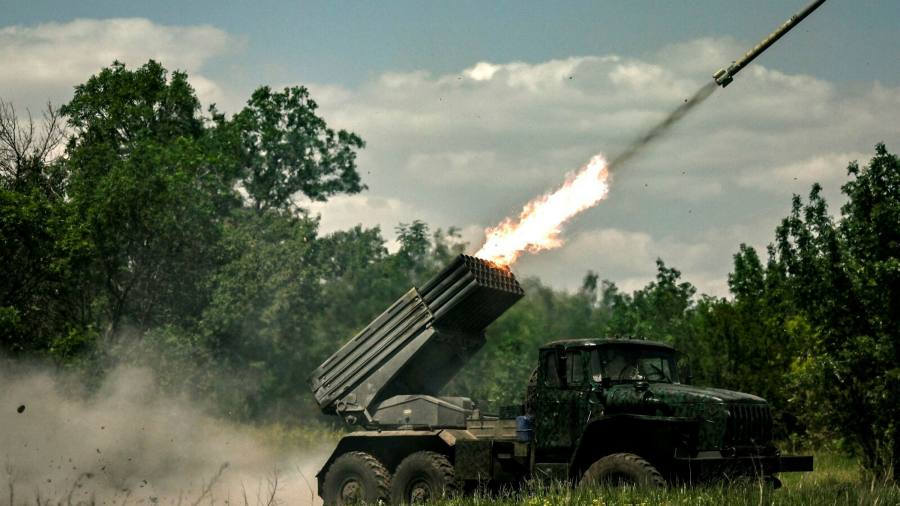 Aktualizacje na żywo: Wielka Brytania wyśle ​​więcej systemów rakietowych wielokrotnego wystrzeliwania na Ukrainę