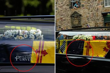 Tajemnica okrywa Undertaker Królowej podczas usuwania reklamy w oknie w ciągu sześciu godzin jazdy