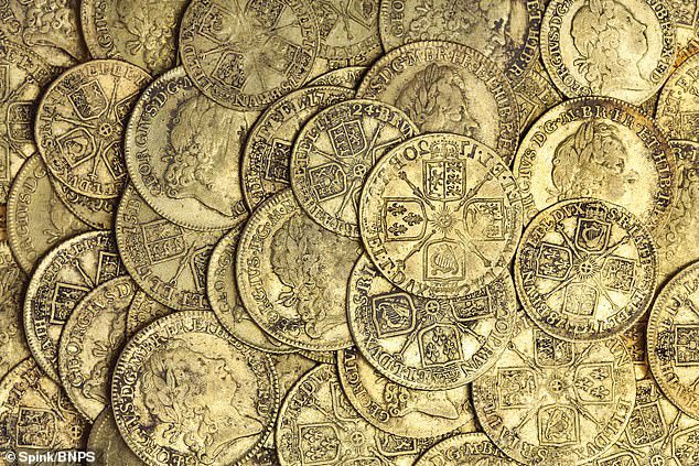 Jedna z najważniejszych atrakcji – funt Jerzego I z 1720 r., który został przypadkowo wybity bez głowy króla, a zamiast tego miał dwie strony „ogonu” monety – przyniósł 9600 funtów, podczas gdy gwinejski Karol II z 1675 r., który był błędnie napisany jako Król CROLVS ' Nazwa łacińska sprzedana zamiast CAROLVS za 9600 funtów